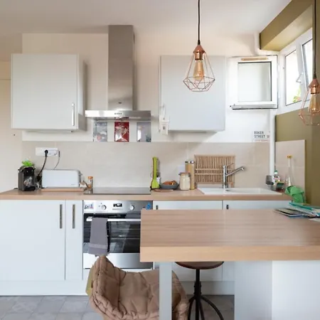 Appartement Nice Apt Near Buttes Chaumant Park